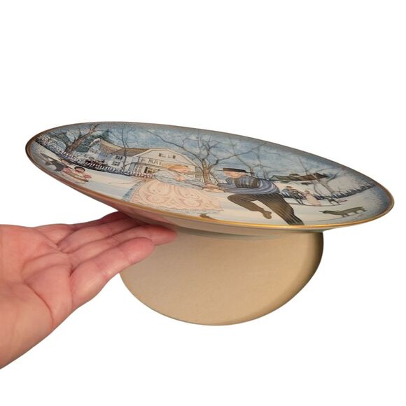 P. Buckley Moss Plate "The Anniversary" 10" - Picture 4 of 10